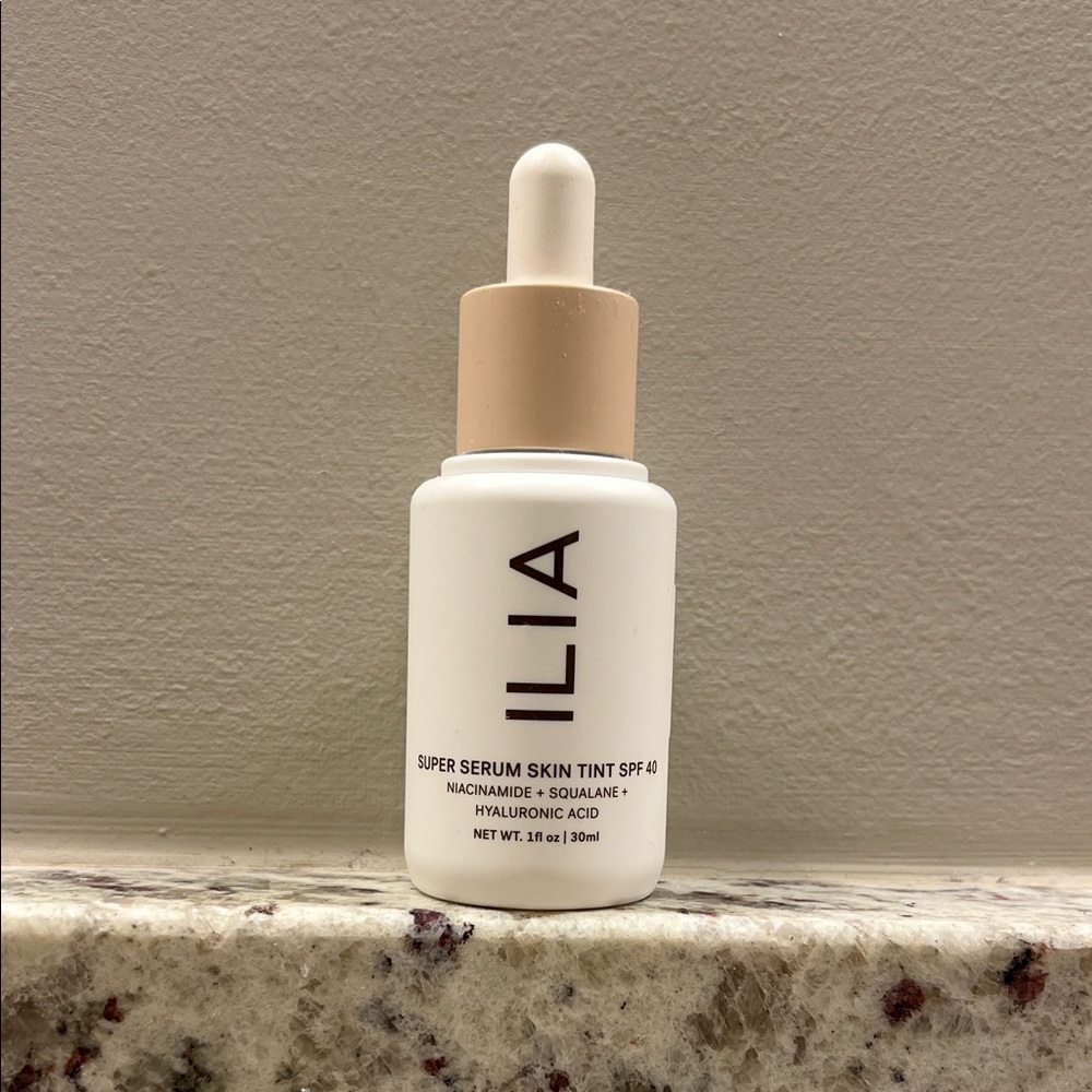 ILIA Super Serum Skin Tint ST1 Rendezvous - brand new